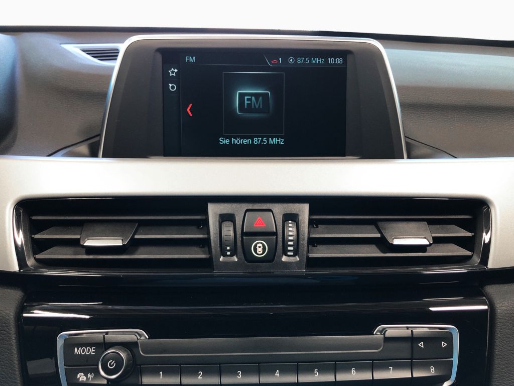 BMW X1 xDrive25e Advantage - Samsaru's Car Outlet