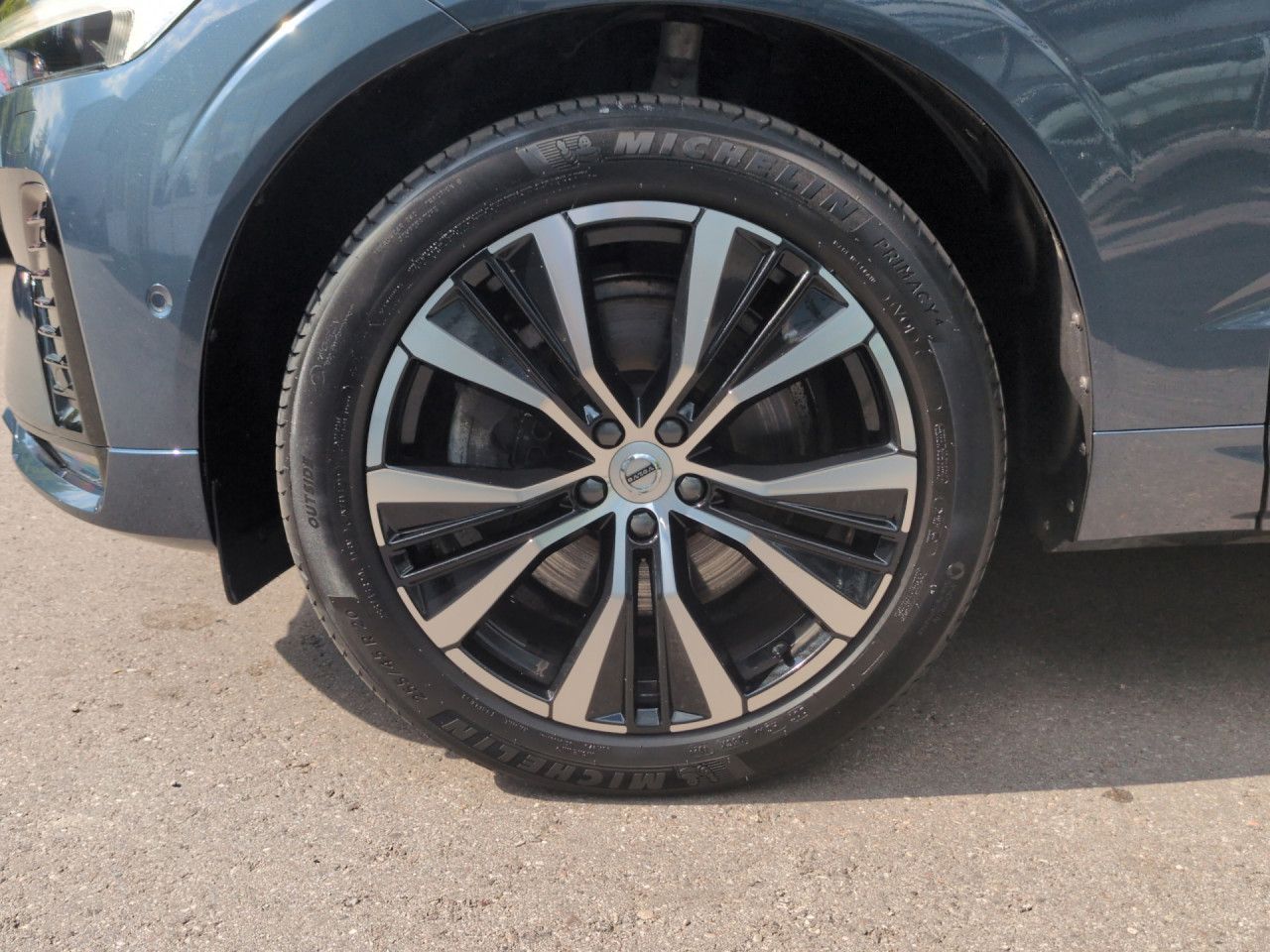 Volvo XC60 B5 (Diesel) Ultimate Dark AWD Automatik LED