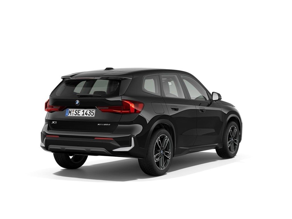 BMW X1 xDrive20d M SportPRO 19'' AHK Pano HUD H/K Le