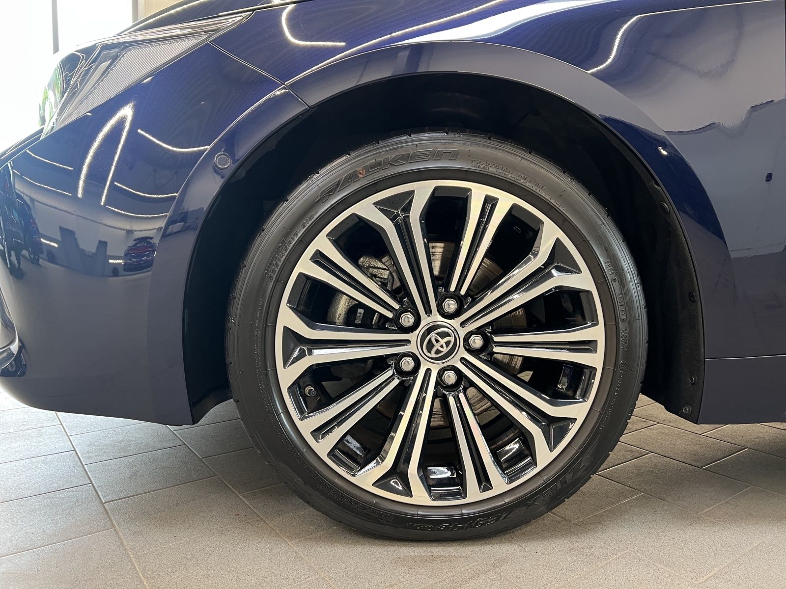 Toyota Corolla Touring Sports MILD-Hybrid - Samsaru's Car Outlet