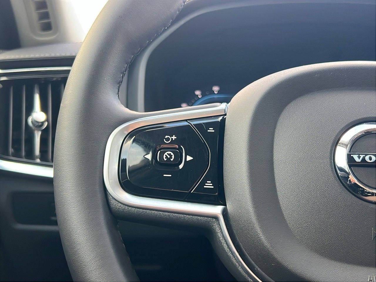 Volvo S90 T8 Ultimate Dark Plug-In Hybrid/Four-C/360K