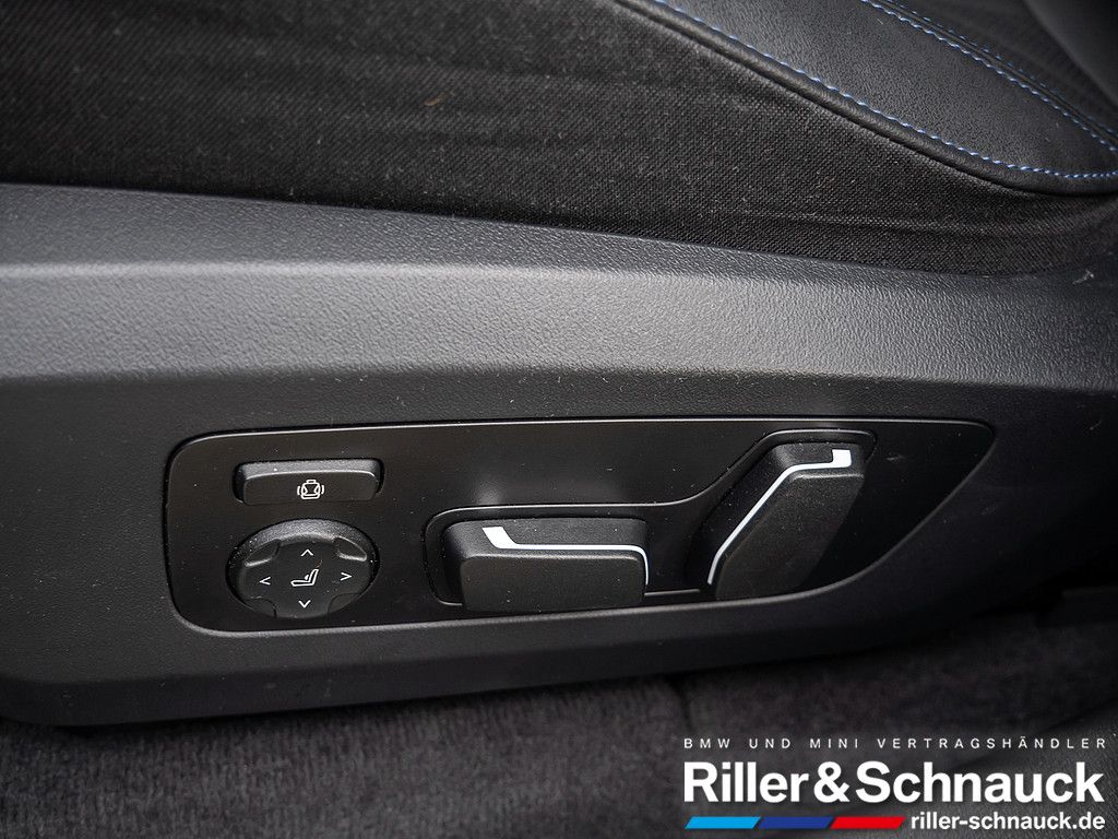 BMW X3 20i xDrive M-Sport NAVI AHK ACC LED PANO 360°