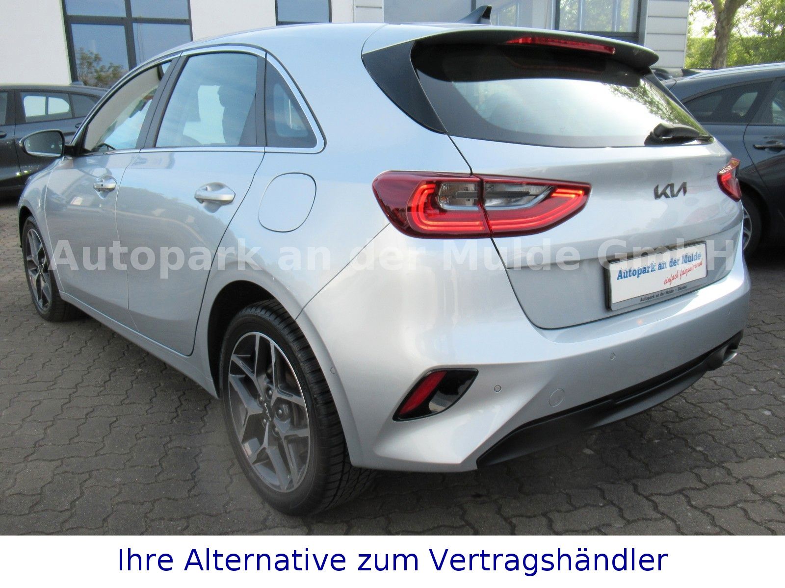 Kia Ceed 1.5T DCT Spirit - Samsaru's Car Outlet