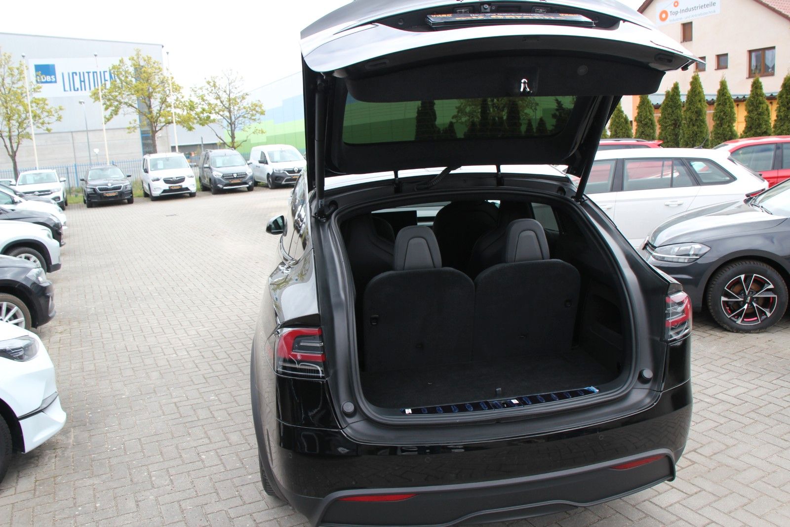 Tesla Model X Plaid 1020PS Yoke AHK Garantie