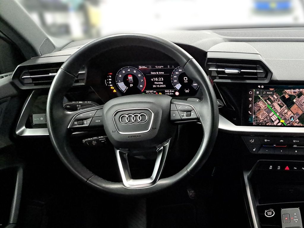 Audi A3 35 TFSI Sportback S tronic NAVI SHZ PDC ACC