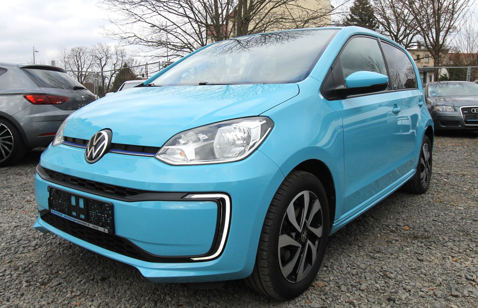 Volkswagen up! e-up! Active - Samsaru's Car Outlet