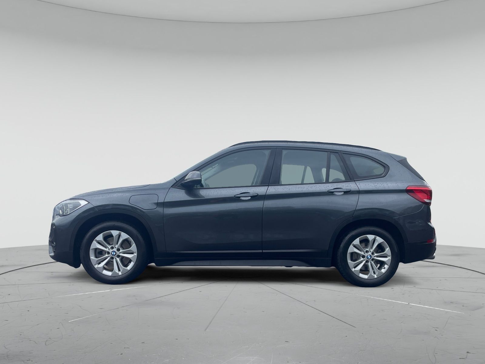 BMW X1 xDrive 25e Advantage - Samsaru's Car Outlet