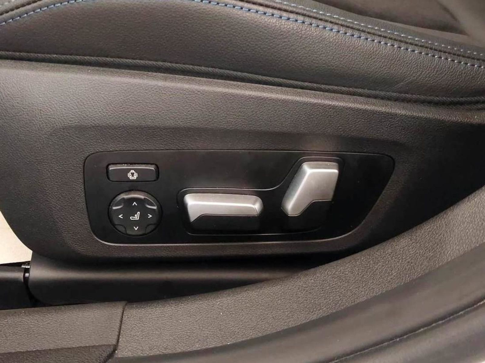 BMW 320i Touring M Sport HeadUp Memory 360°Kam ACC