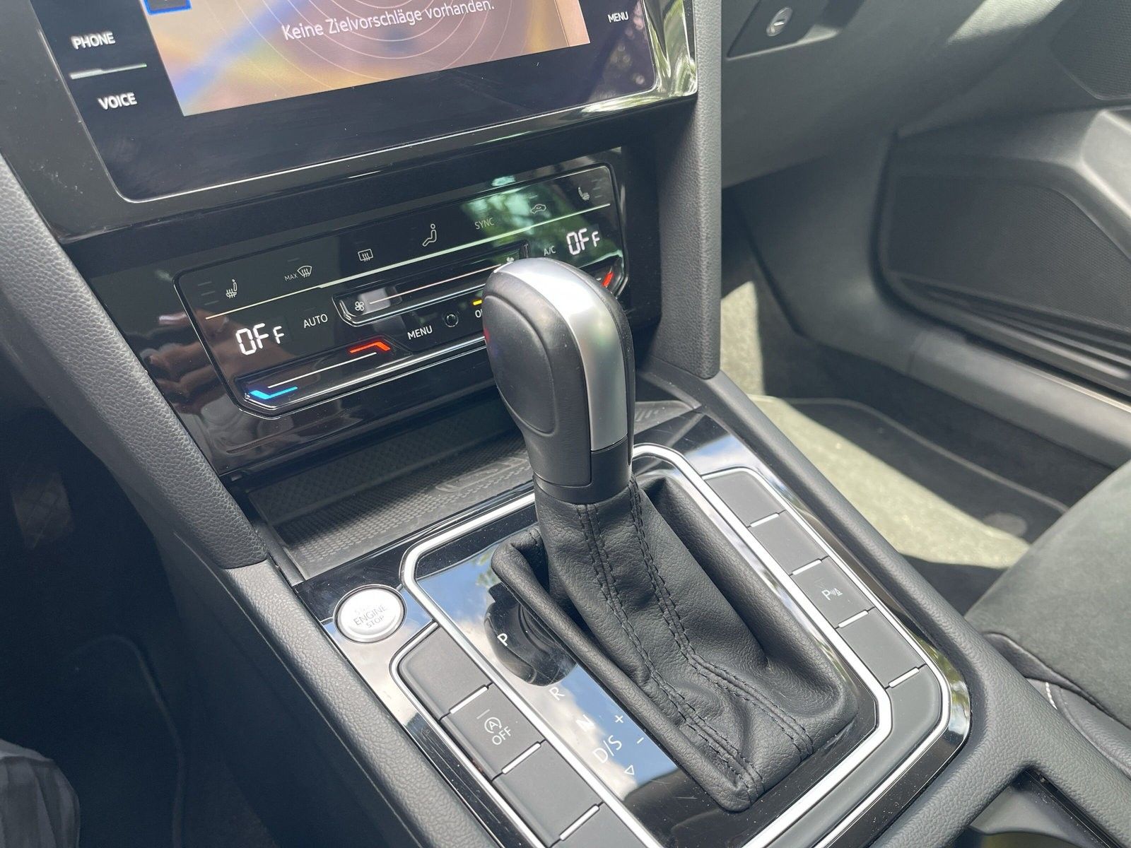 Volkswagen Passat 2.0 TDI Elegance DSG - Samsaru's Car Outlet