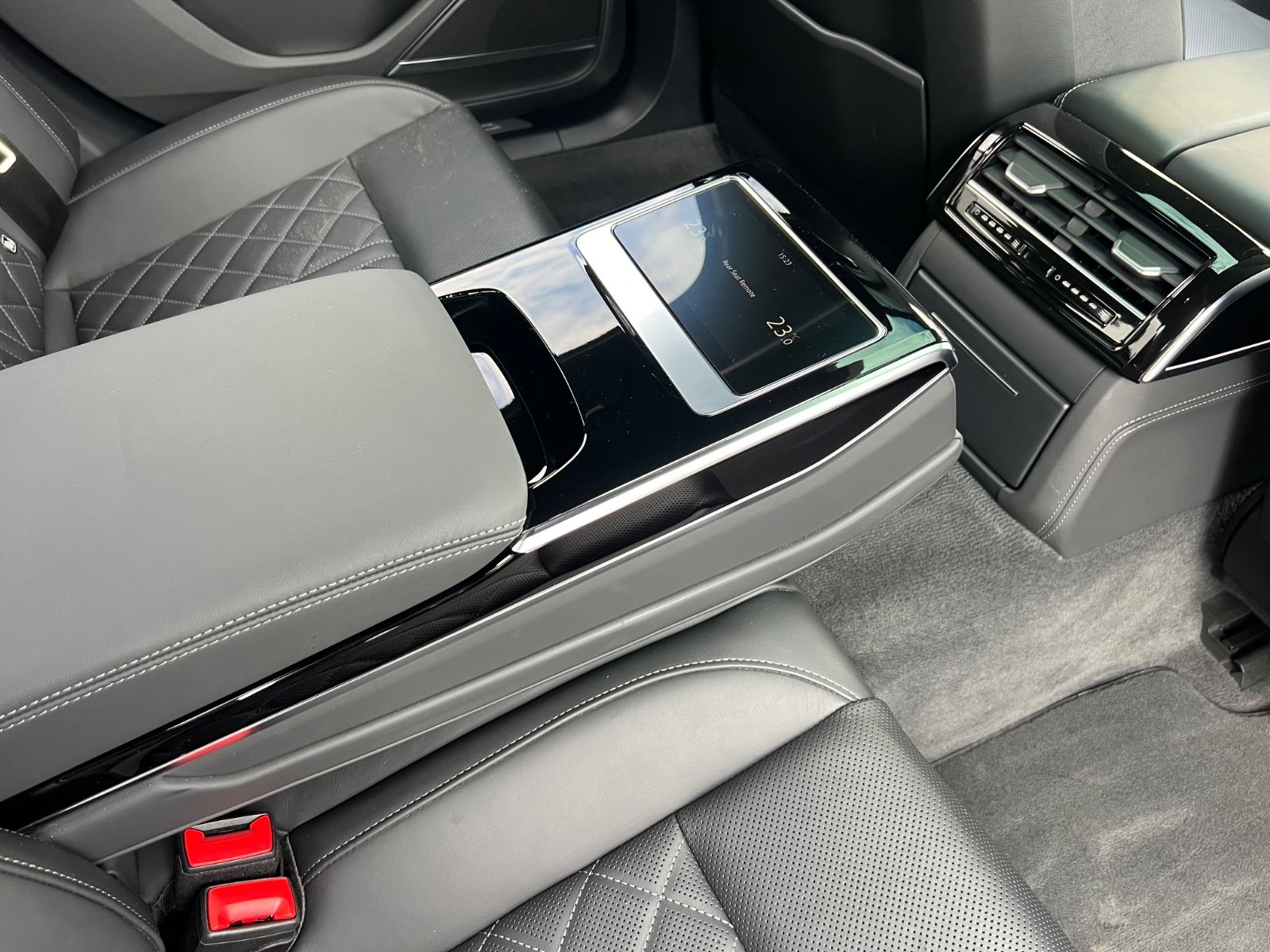 Audi A8 60 TFSI e quattro S line,Matrix,Pano.HUD. TV