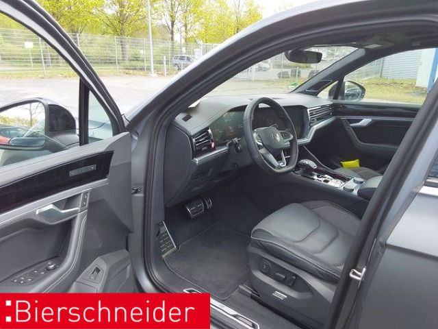 Volkswagen Touareg 3.0 TDI R-Line Black AHK PANO STAND HUD