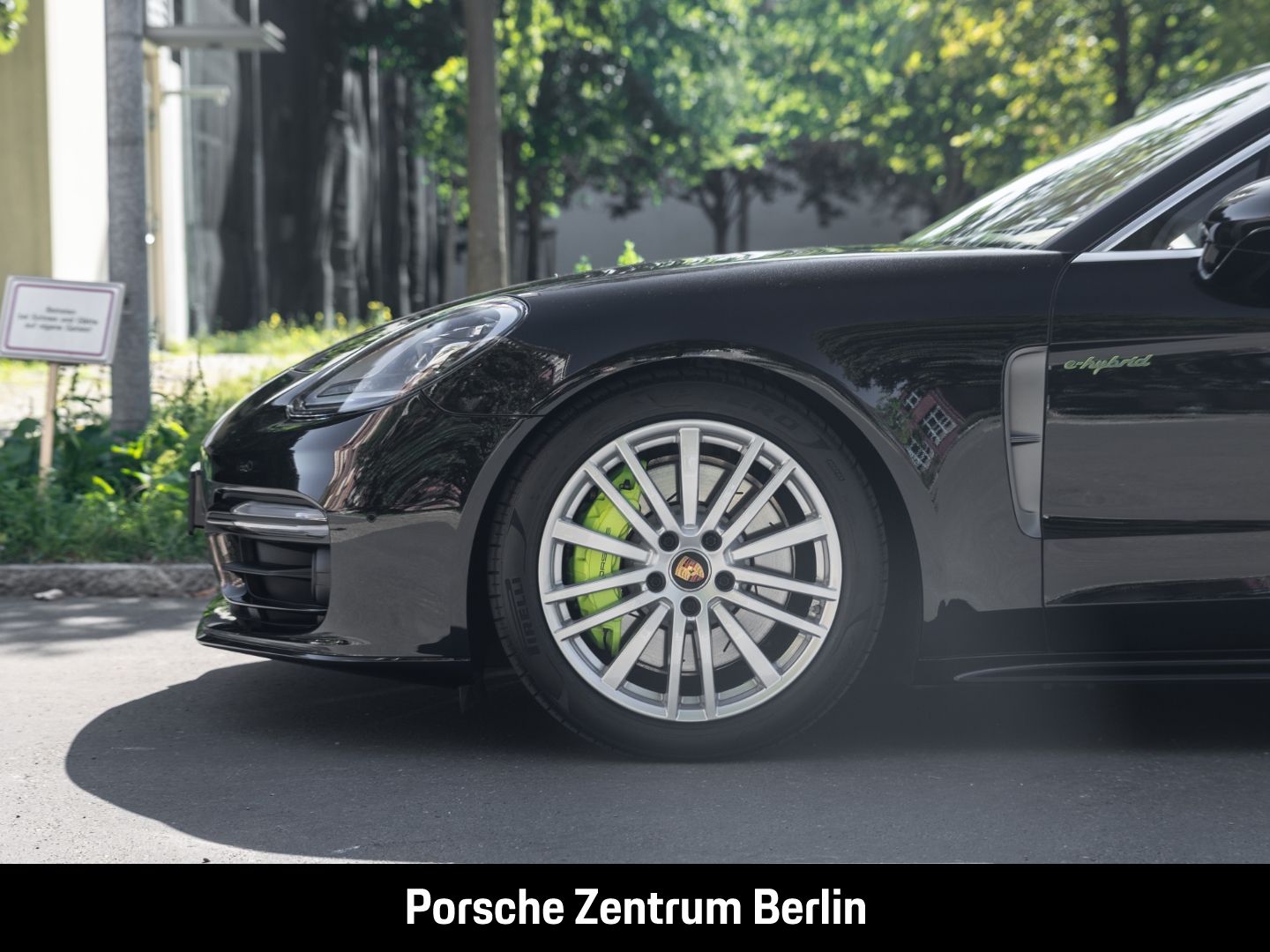 Porsche Panamera 4 E-Hybrid Platinum Edition InnoDrive