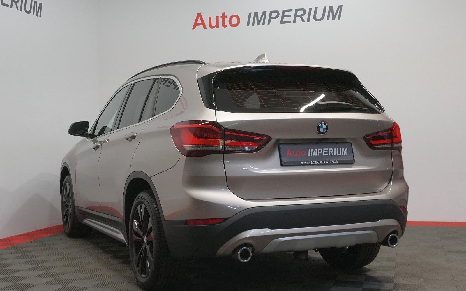 BMW X1 xDrive 20 d xLine - Samsaru's Car Outlet