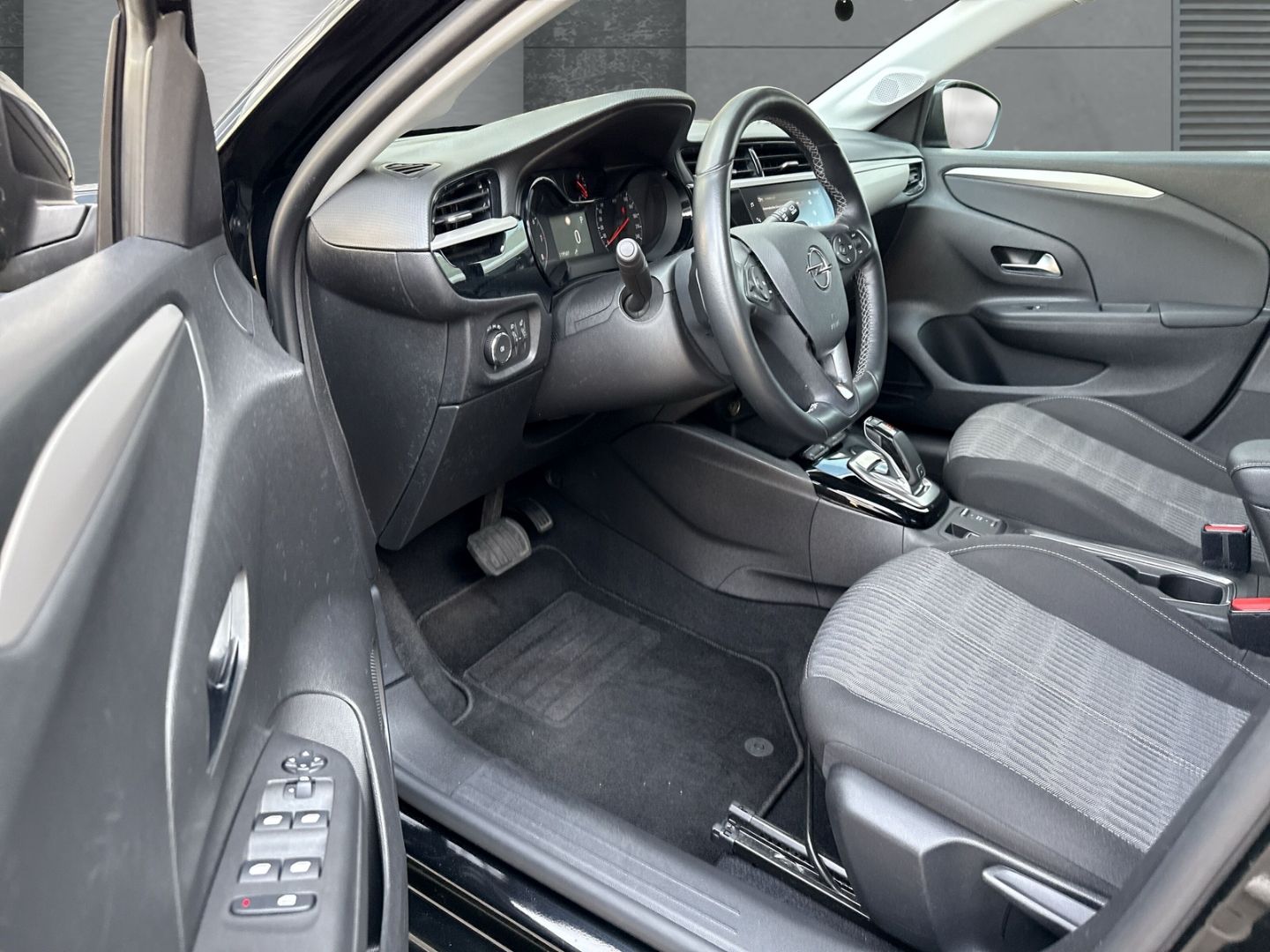 Opel Corsa Edition - Samsaru's Car Outlet