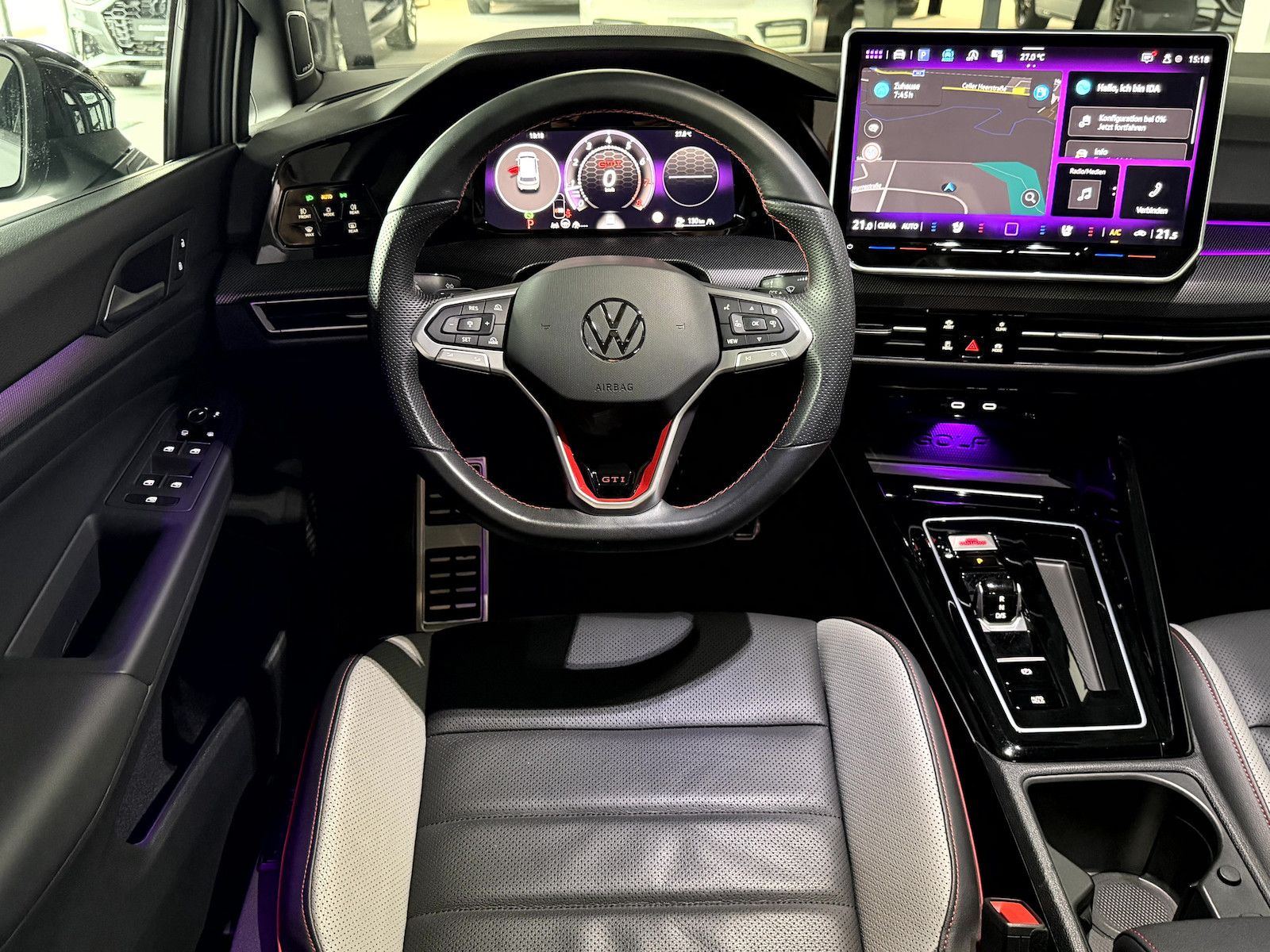 Volkswagen Golf GTI 2.0 TSI*BlackStyle*Pano*IQ*H&K*HUD*