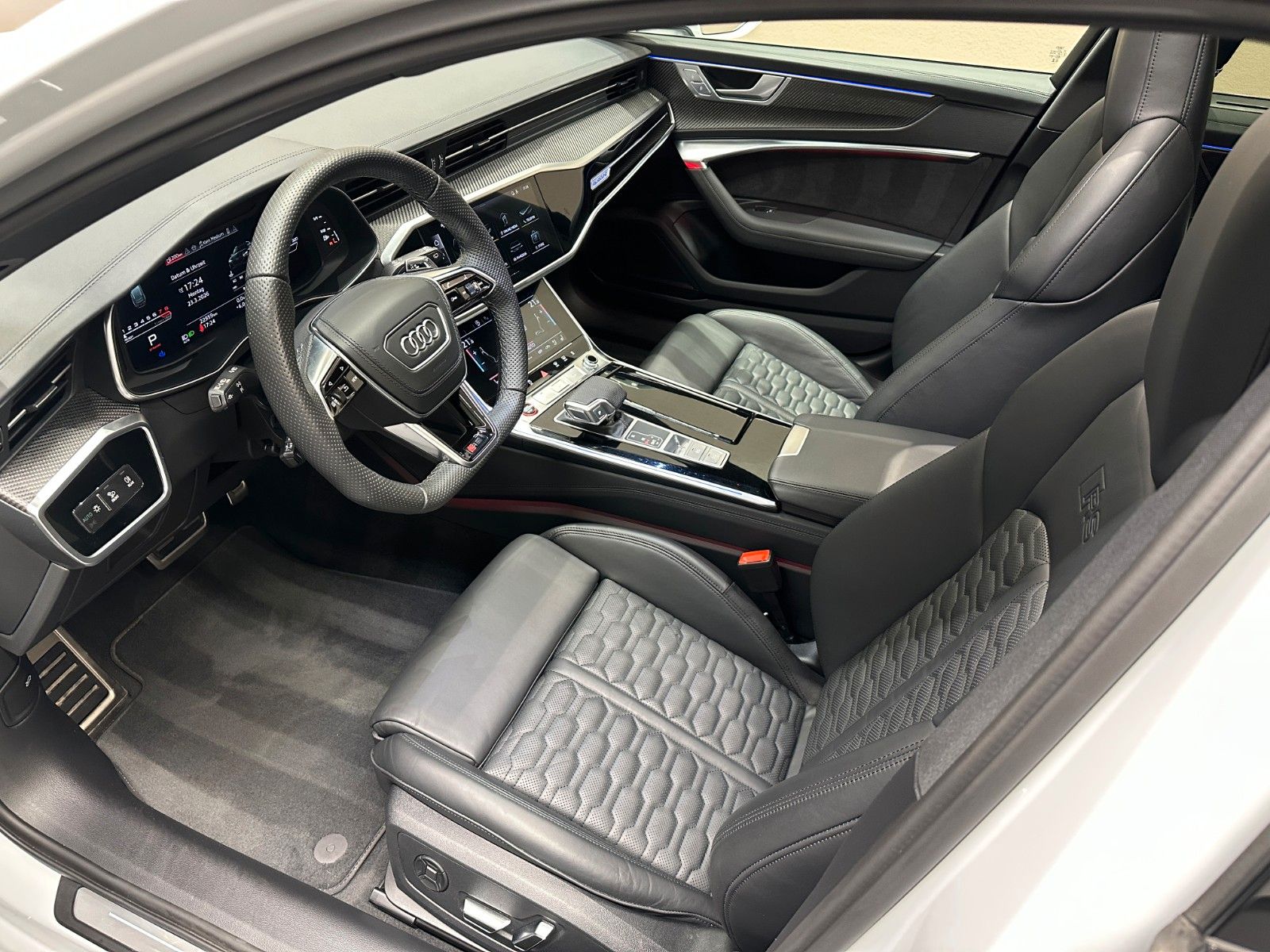 Audi RS6 Avant 4.0 TFSI quattro *1.HAND*KERAMIK*PANO*