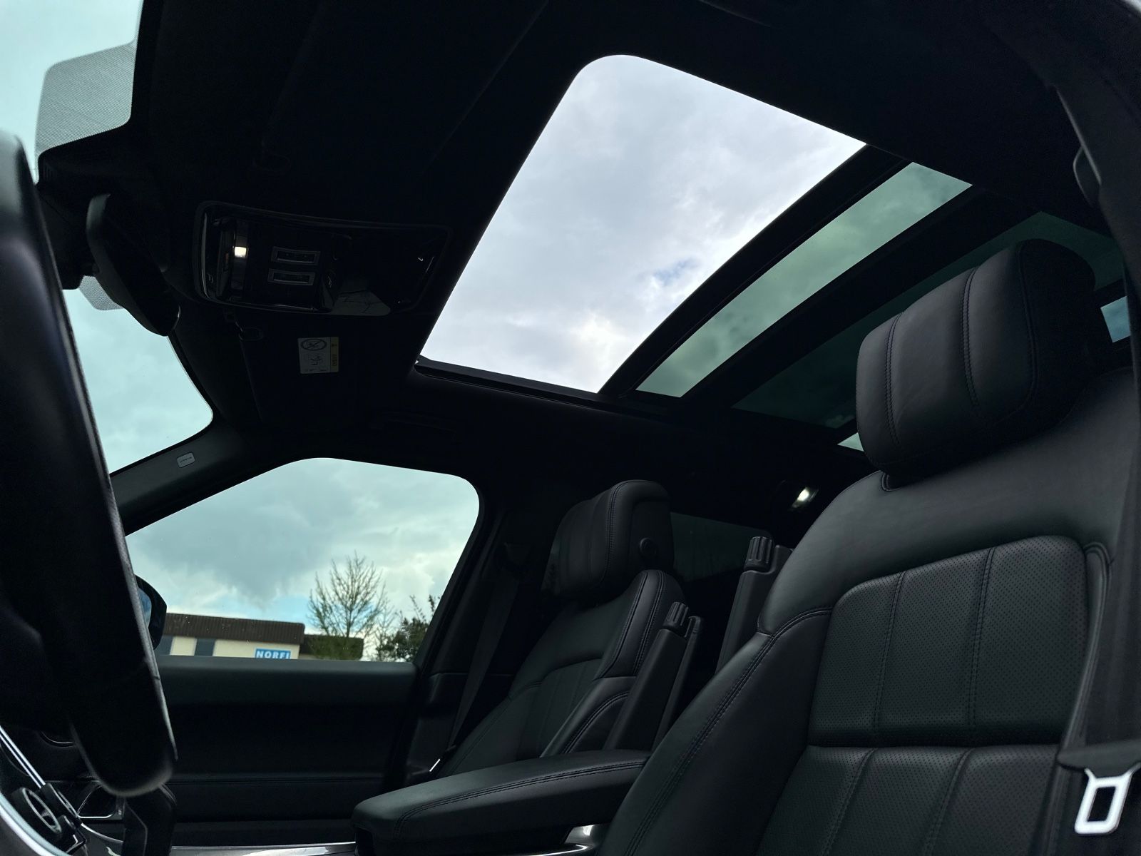 Range Rover Sport - Samsaru's Car Outlet