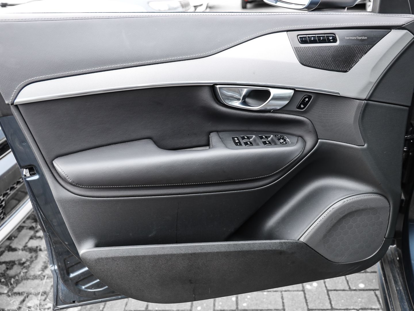 Volvo XC90 Plus Bright AWD B5 Diesel EU6d 7-Sitzer All