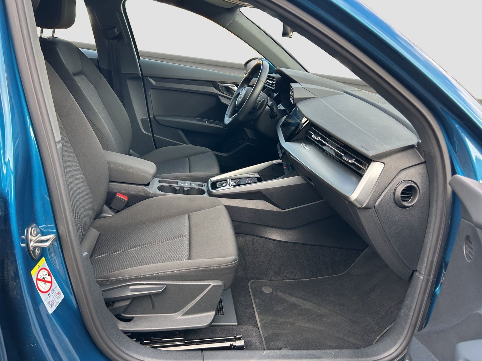 Audi A3 Sportback 40 TFSI e Hybrid Business Kamera AC