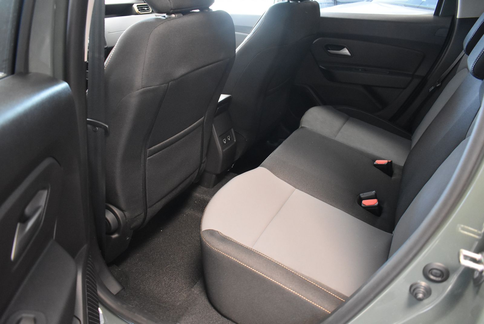 Dacia Duster Extreme TCE150 Aut - Samsaru's Car Outlet