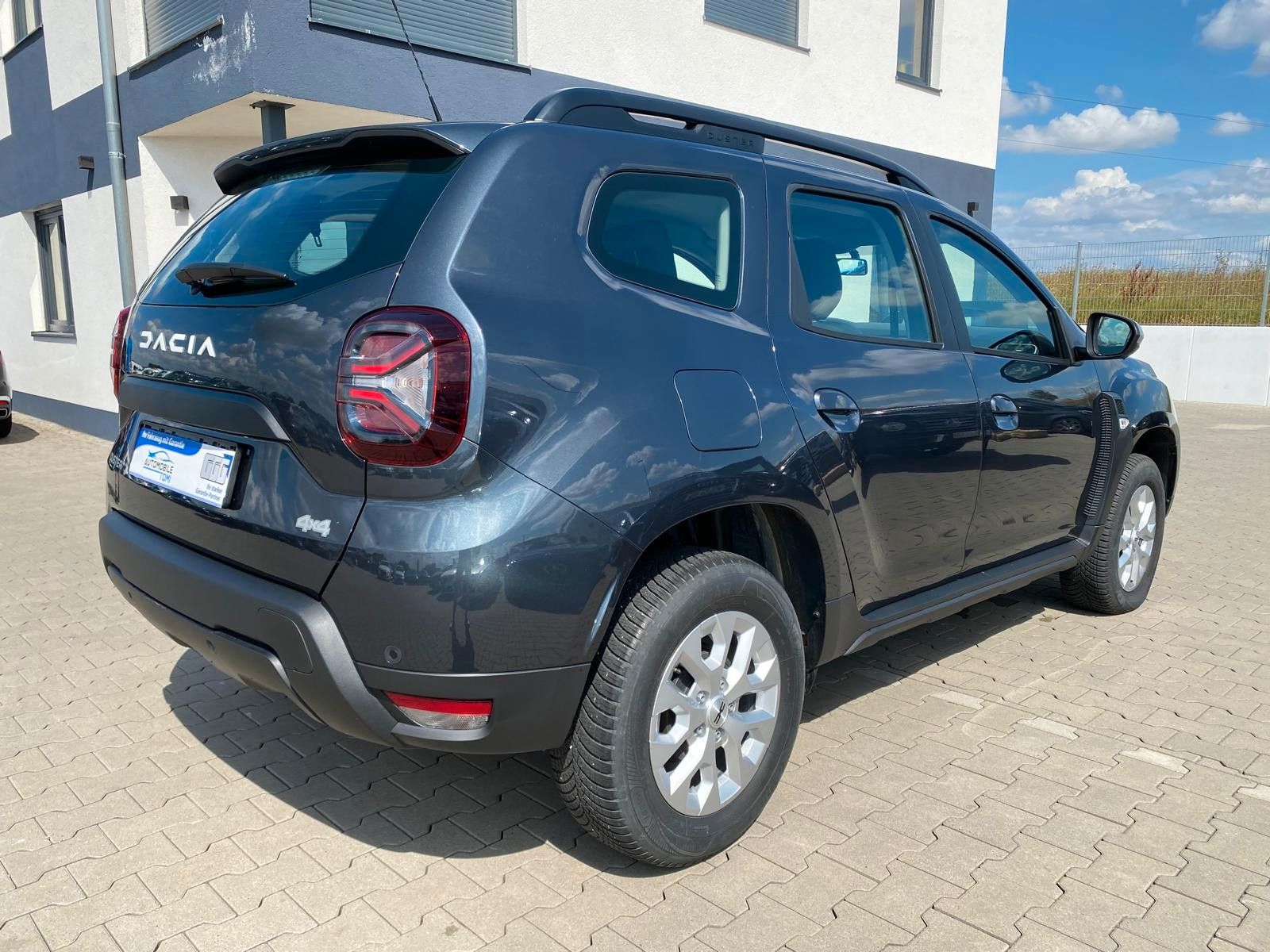 Dacia Duster II Expression 4WD - Samsaru's Car Outlet