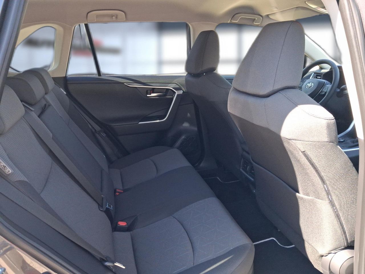 Toyota RAV4 4x4 Hybrid Navi,el.Heckklappe, SHZ vorn