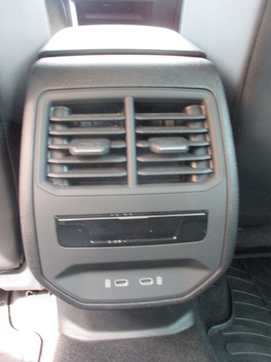 Cupra Leon 1.5 eTSI DSG - Samsaru's Car Outlet