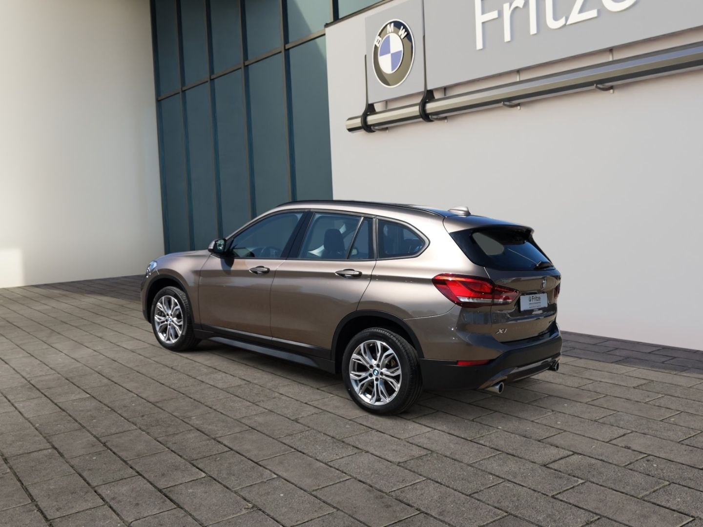 BMW X1 xDrive 20i Advantage - Samsaru's Car Outlet