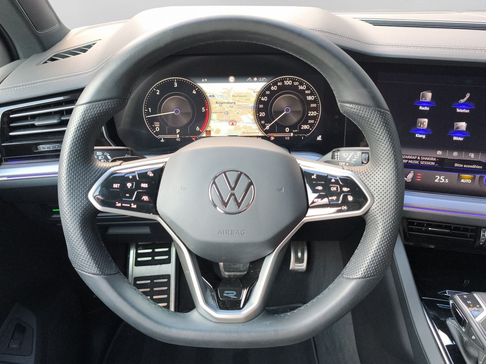 Volkswagen Touareg 3.0 TDI DSG 4Mo. R-Line Black Style IQ.L