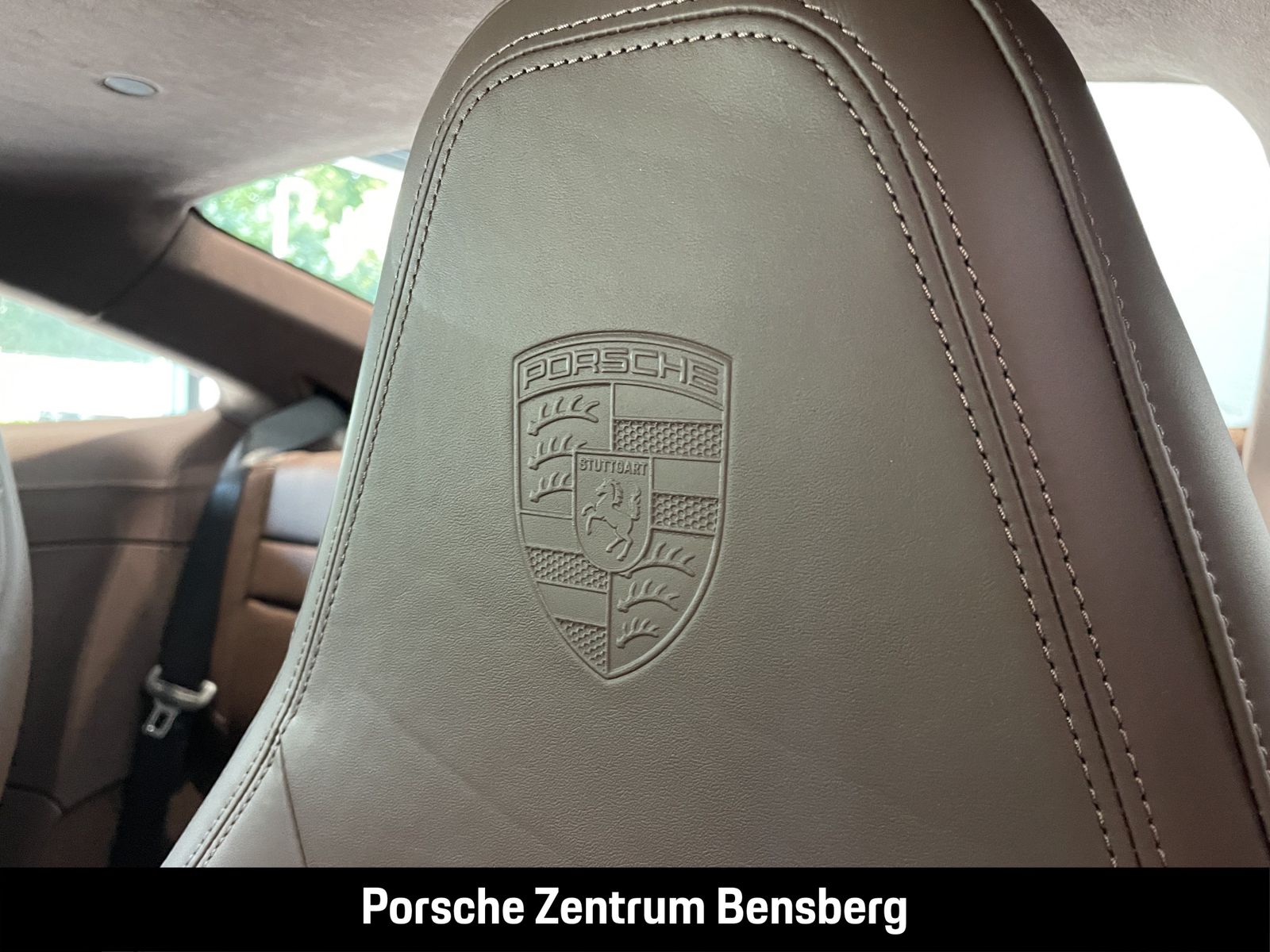 Porsche 911 Carrera 4 GTS