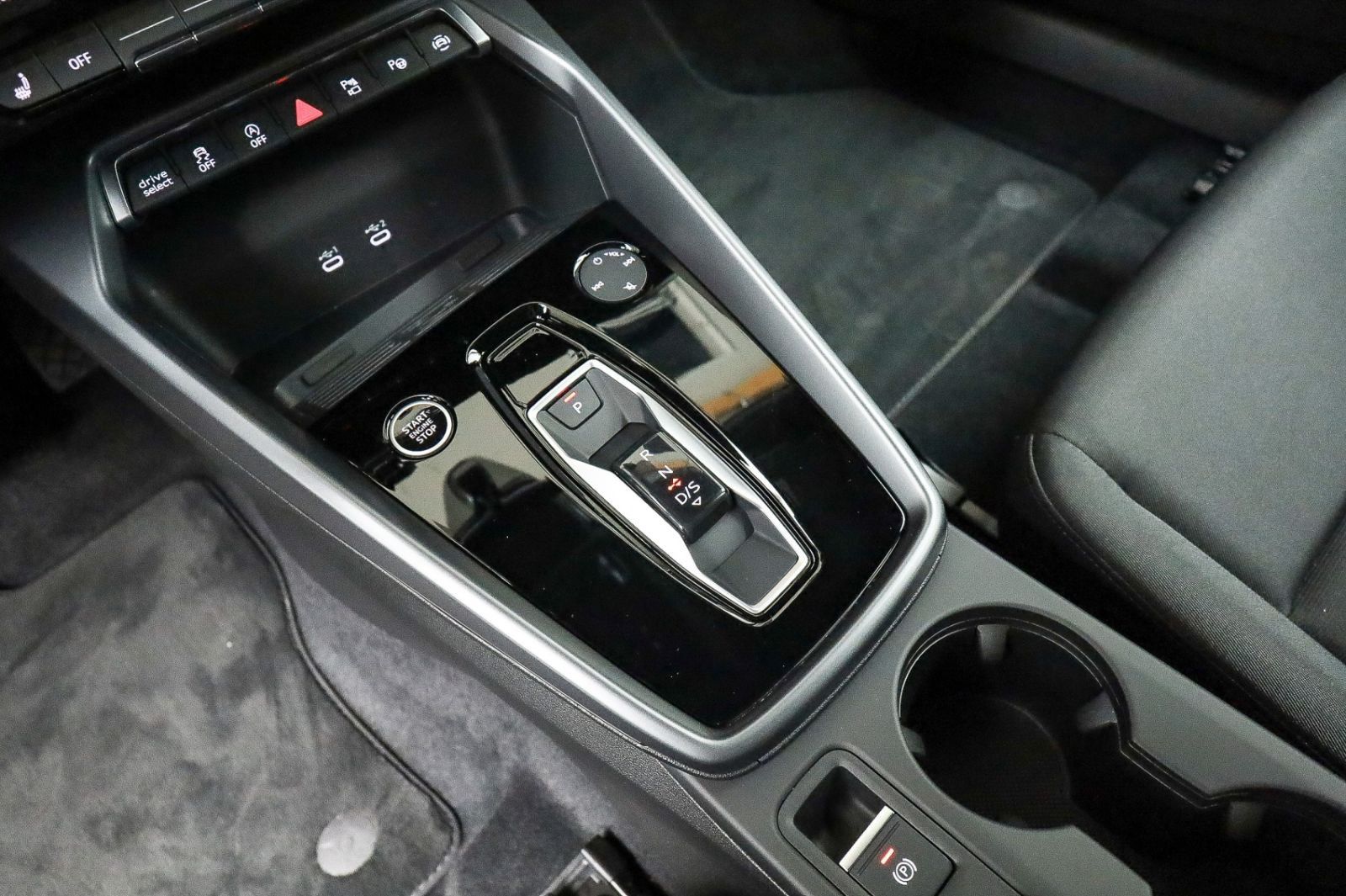 Audi A3 Sportback 35 TDI advanced - Samsaru's Car Outlet