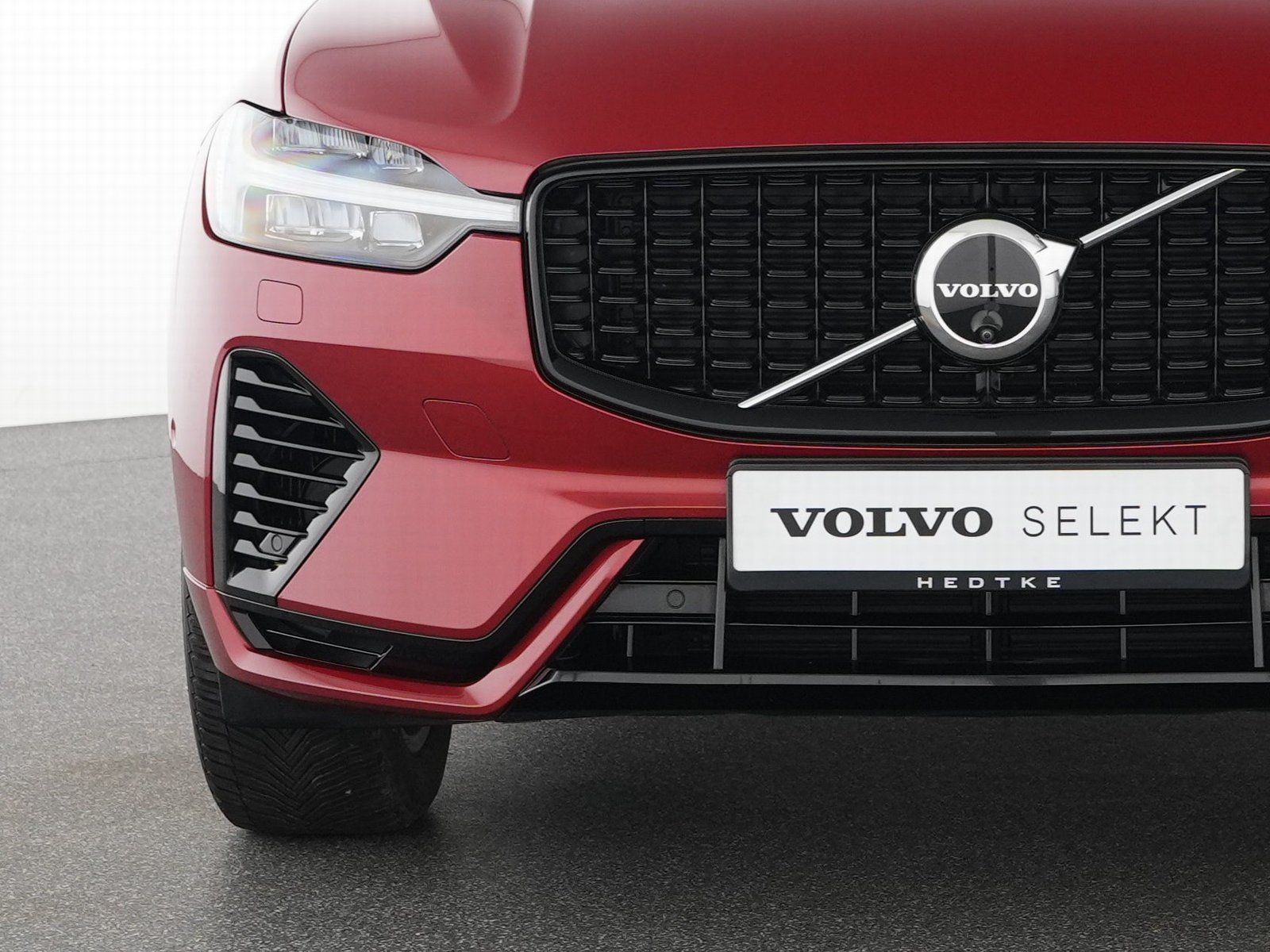 Volvo XC60 T8 Recharge AWD Geartronic Plus Dark