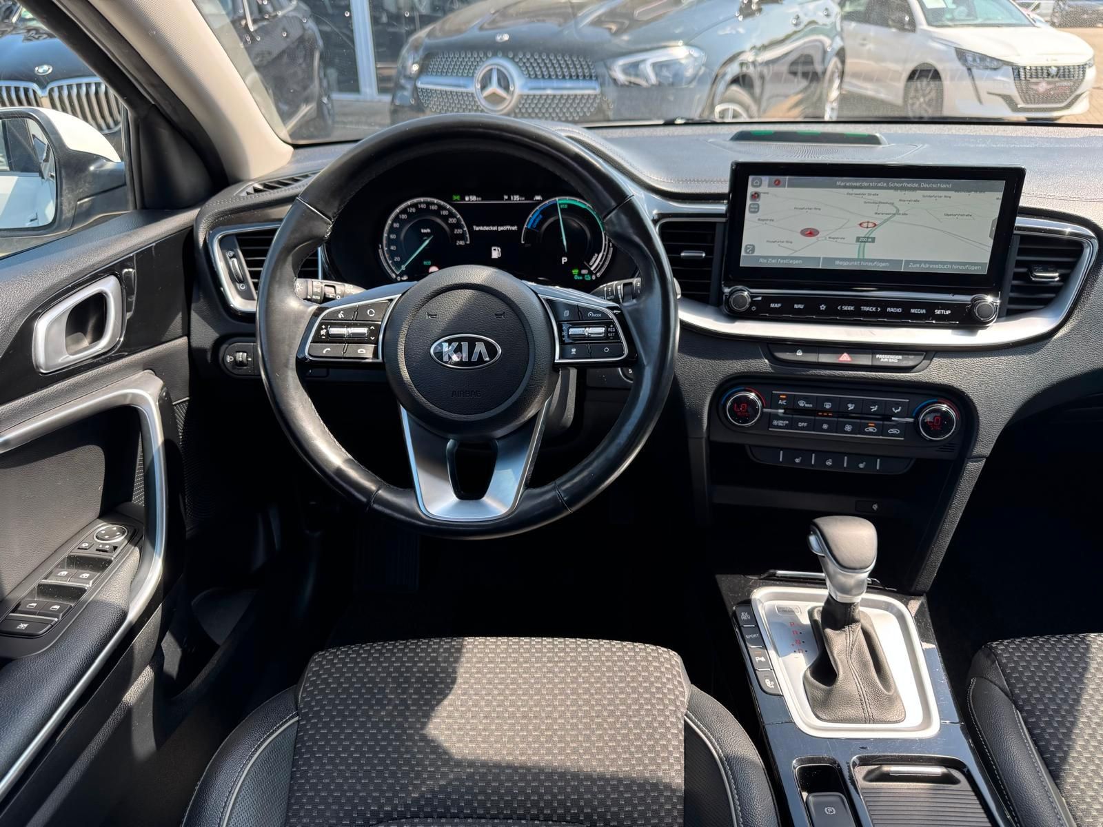 Kia XCeed 1.6 DCT Plug-in-Hybrid Platinum Edition - Samsaru's Car Outlet