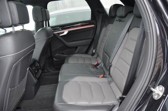 Volkswagen Touareg 3.0 V6 TDI R-Line Matrix Luft Nachtsicht