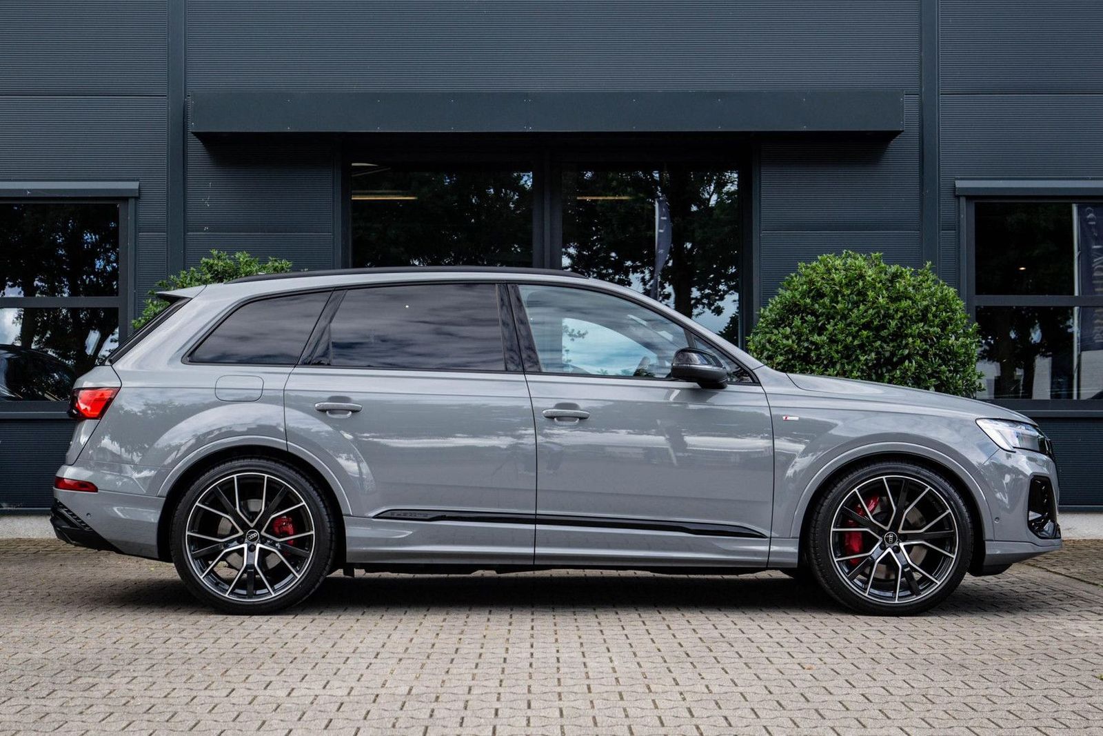 Audi Q7 60 TFSI e Competition 490pk, Carbon, Full-opt