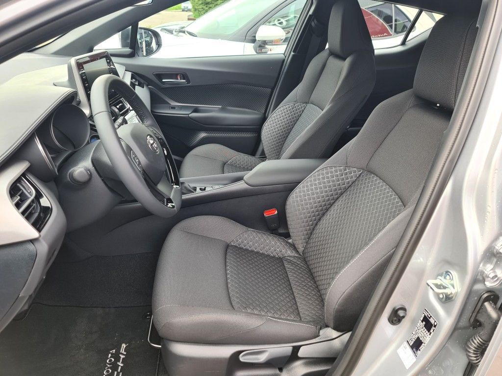 Toyota C-HR Hybrid - Samsaru's Car Outlet