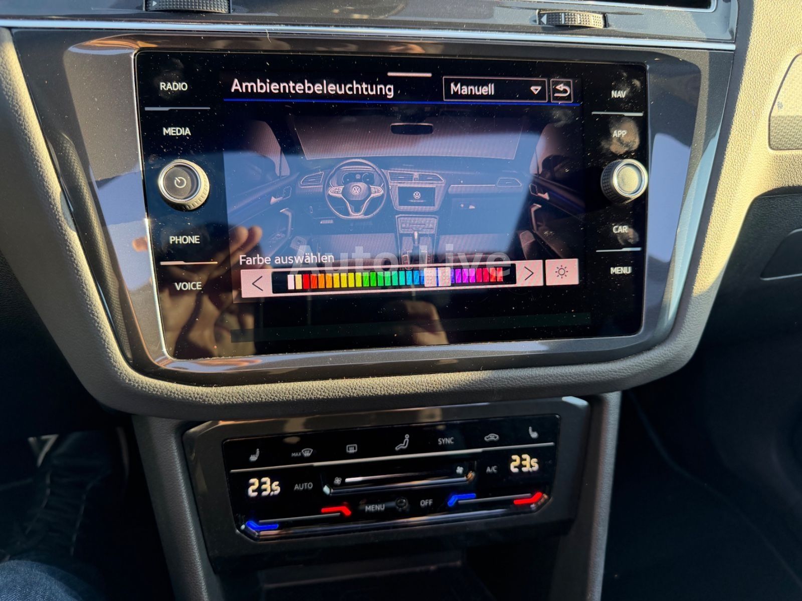 Volkswagen Tiguan 2.0 TDI*4M*DSG*R LINE*PANO*IQ-LED*AHK*VOL