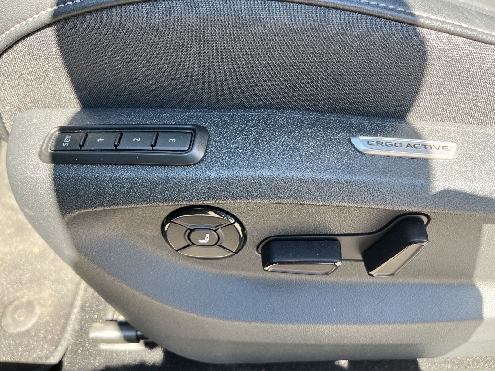 Volkswagen Tiguan Elegance 1,5 TSI eHybrid DSG | SOH 100% |
