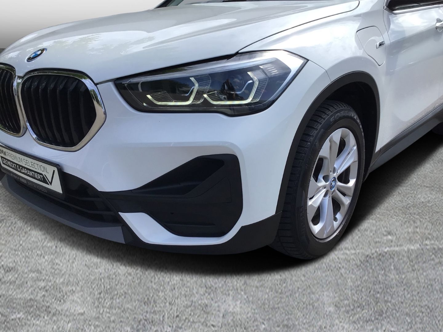 BMW X1 xDrive25e Advantage - Samsaru's Car Outlet