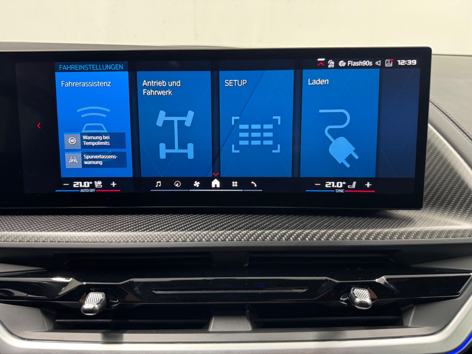 BMW XM 50 e, B&W, AHK, 23", Carbon, Massage, ...