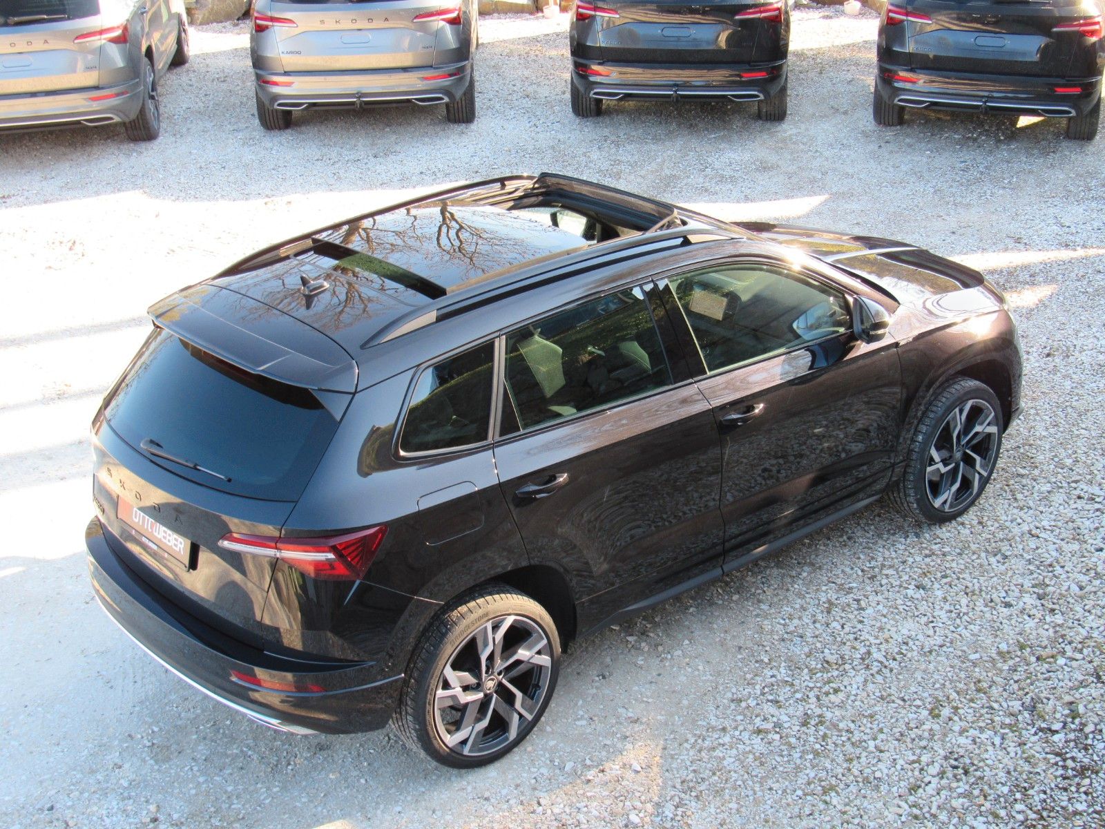 Skoda Karoq Sportline 1.5 TSI AHK 360° TRAVEL PANO