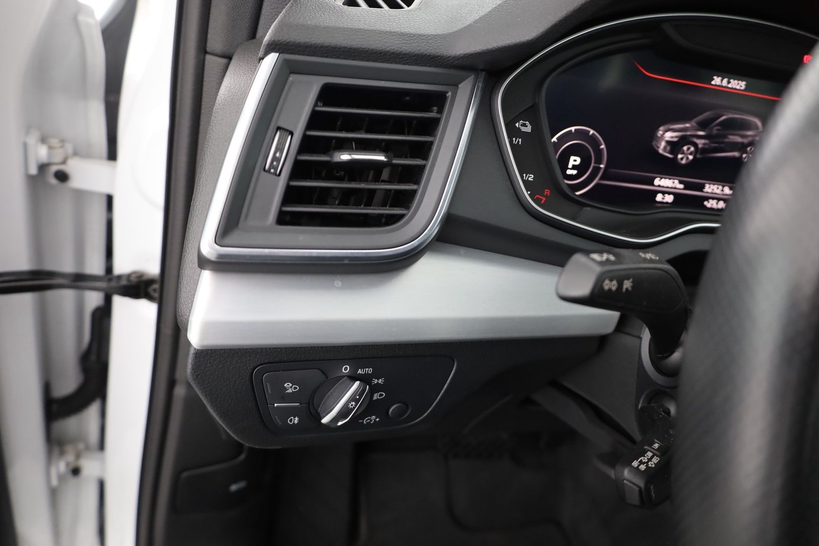 Audi Q5 55 TFSIe 2x S-Line quattro - Samsaru's Car Outlet