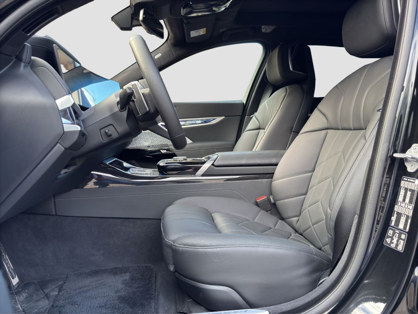 BMW 740 d xDrive M Sport Pro Monat 699 € NP 174t €