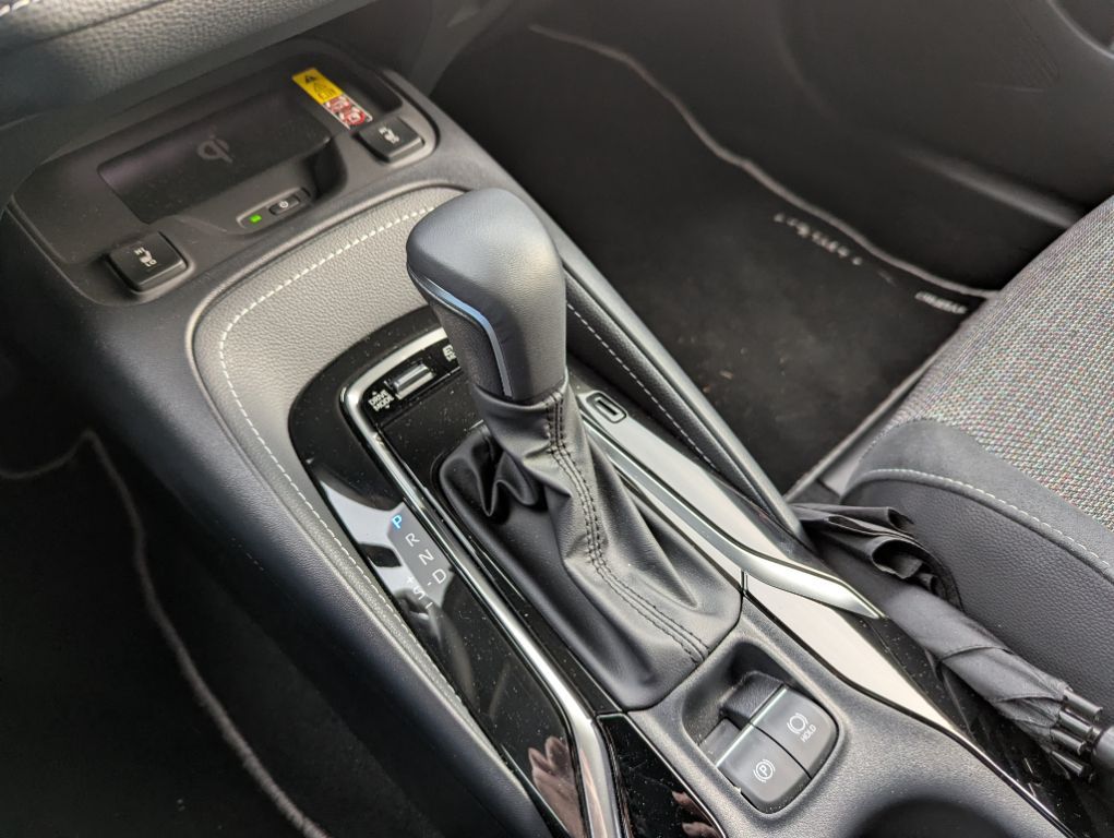 Toyota Corolla 2.0 Hybrid Touring Sports Teamplayer