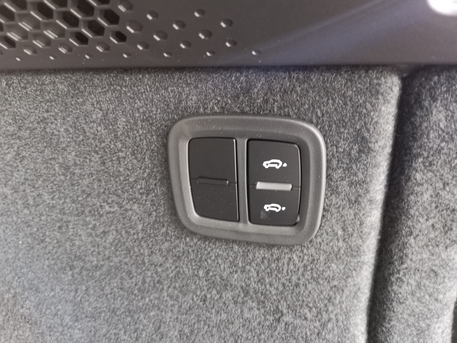 Porsche Macan - Samsaru's Car Outlet