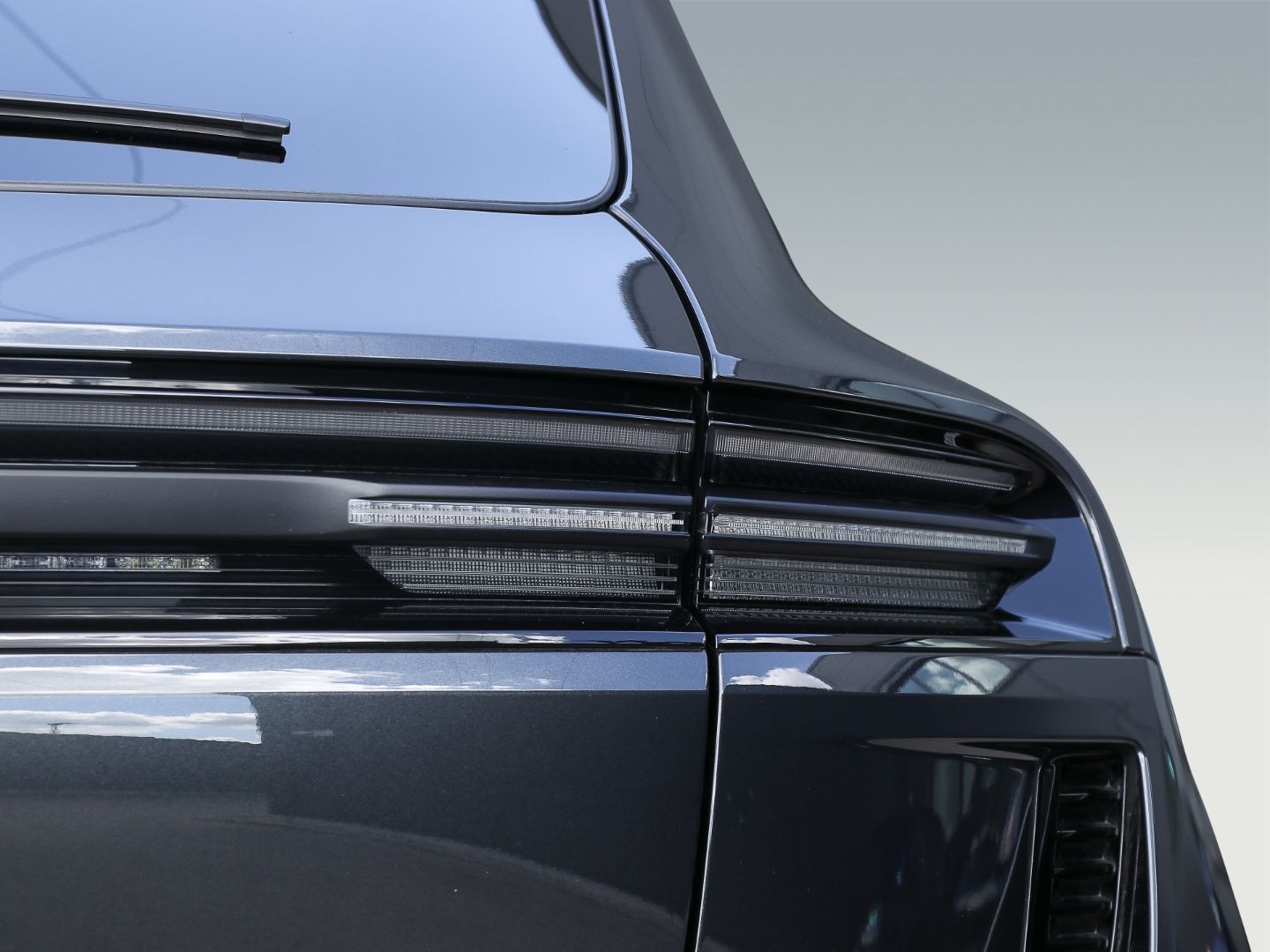 Porsche Macan Turbo Burmester InnoDrive HA-Lenkung