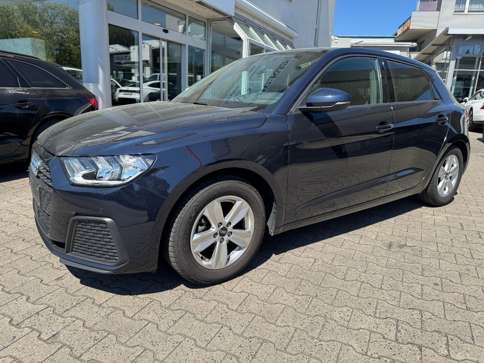 Audi A1 Sportback 25 TFSI S line - Samsaru's Car Outlet