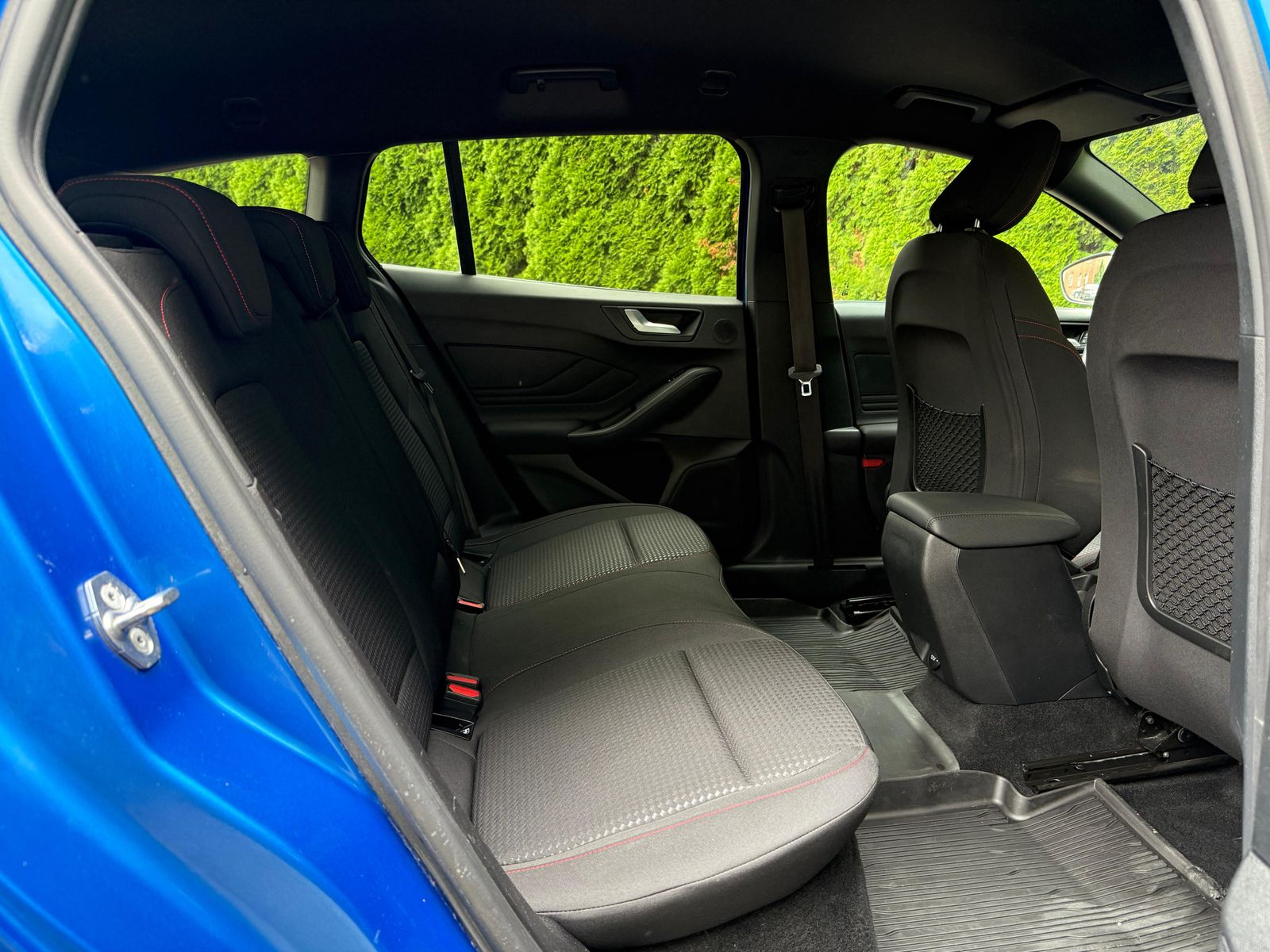 Ford Focus Tur. 1.5 EB Aut. ST-Line X - Samsaru's Car Outlet