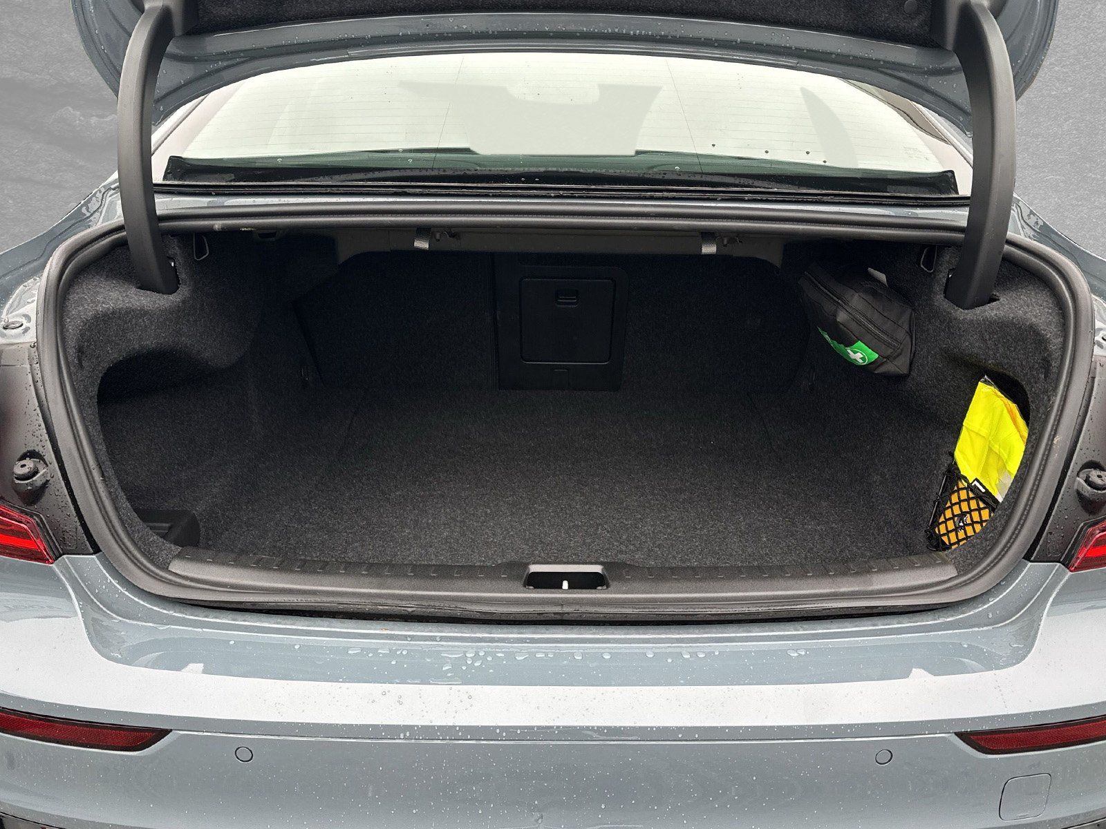 Volvo S60 B4 Benzin MHEV Plus Dark *PANO+Standheiz*