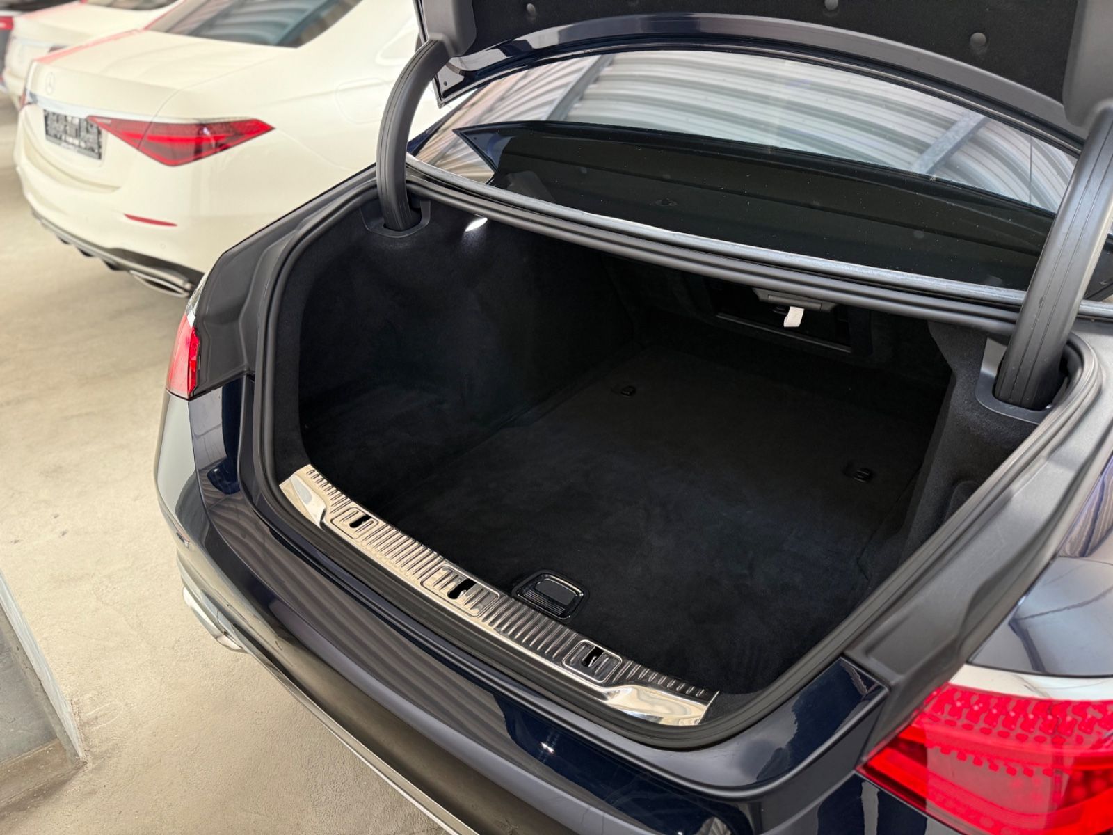 Mercedes-Benz S 580 Maybach - Samsaru's Car Outlet